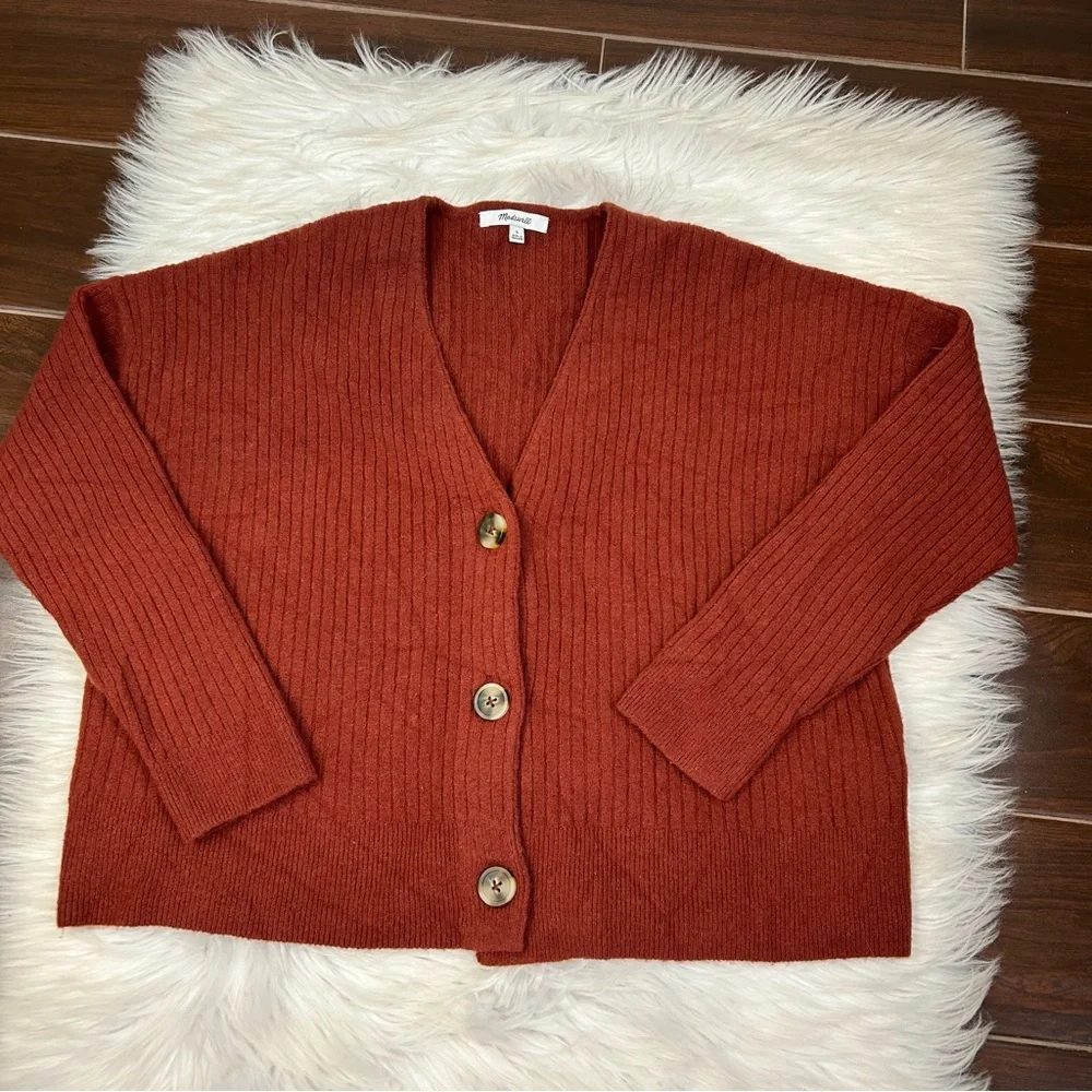Madewell Rust Brown Ribbed V-Neck Button Cardigan